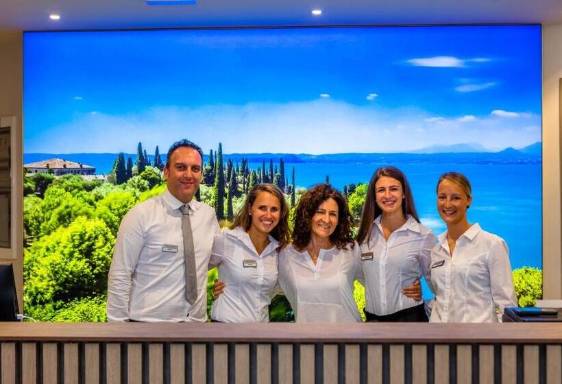 Le Torri Del Garda Familyspa Resort