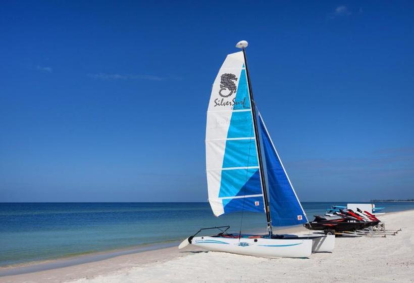 فندق على الطريق Silver Surf Gulf Beach Resort