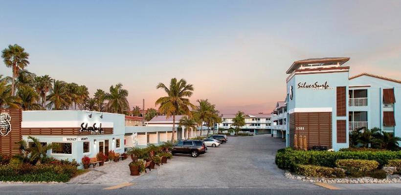 فندق على الطريق Silver Surf Gulf Beach Resort