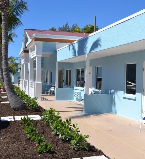 فندق على الطريق Silver Surf Gulf Beach Resort