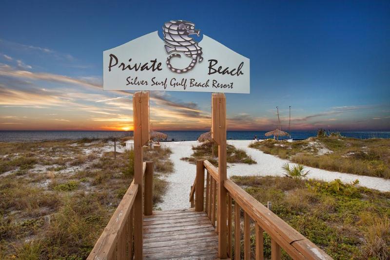 فندق على الطريق Silver Surf Gulf Beach Resort