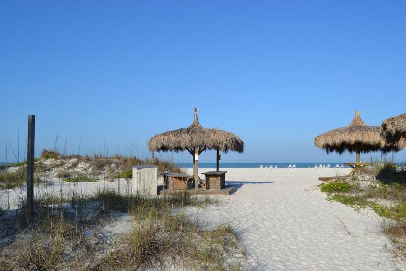 فندق على الطريق Silver Surf Gulf Beach Resort