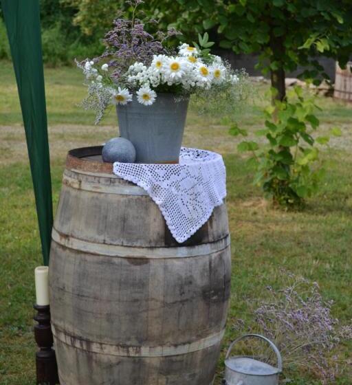 Nomad Hotel & Glamping