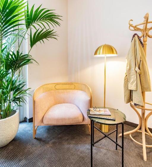 Starlight Suiten Hotel Renngasse