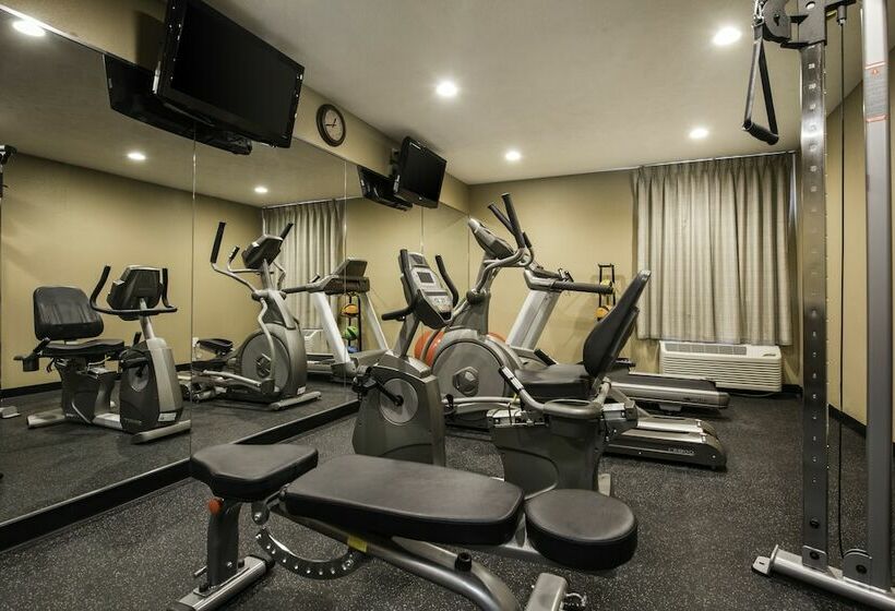 فندق فئة نجمة واحدة Bass Pro Shops Angler S Lodge