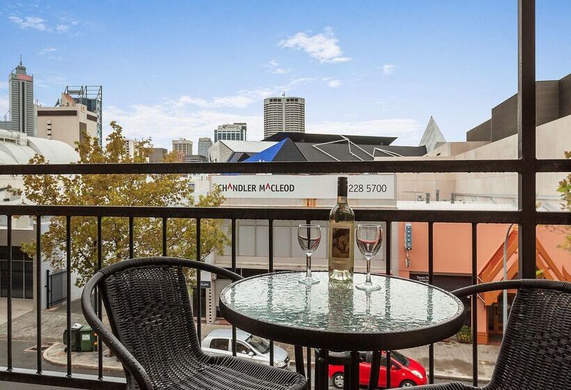 Best Western Northbridge Apartments