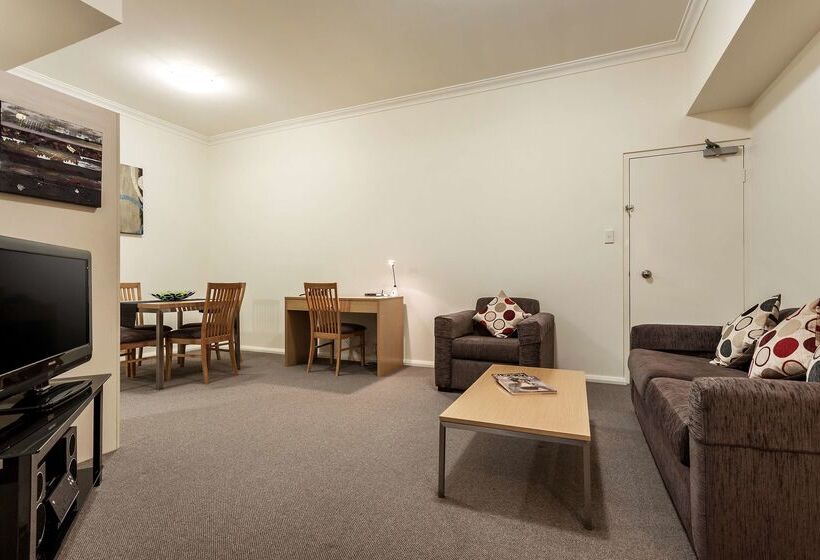 Best Western Northbridge Apartments