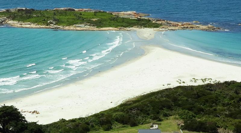 Diamond Island Resort & Bicheno Penguin Show