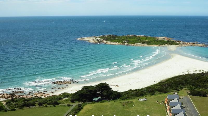 Diamond Island Resort & Bicheno Penguin Show