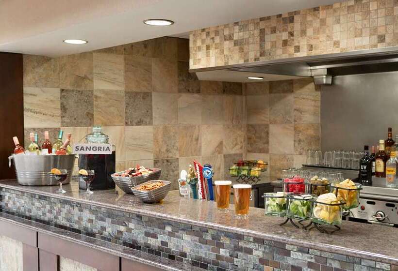 Embassy Suites Hotel Des Moines Downtown