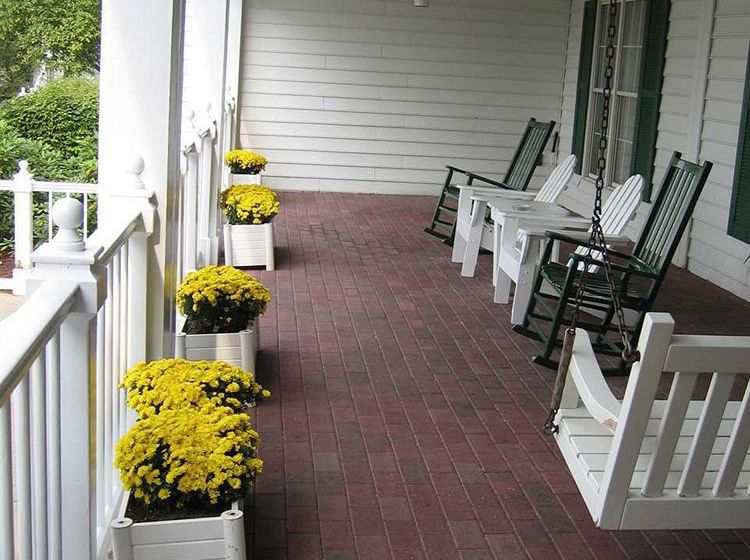 Embassy Suites Hotel Intl Airport