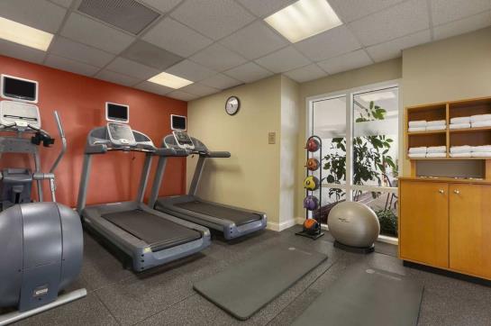 Embassy Suites Hotel Intl Airport