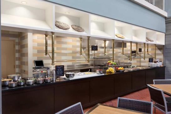 Embassy Suites Hotel Intl Airport