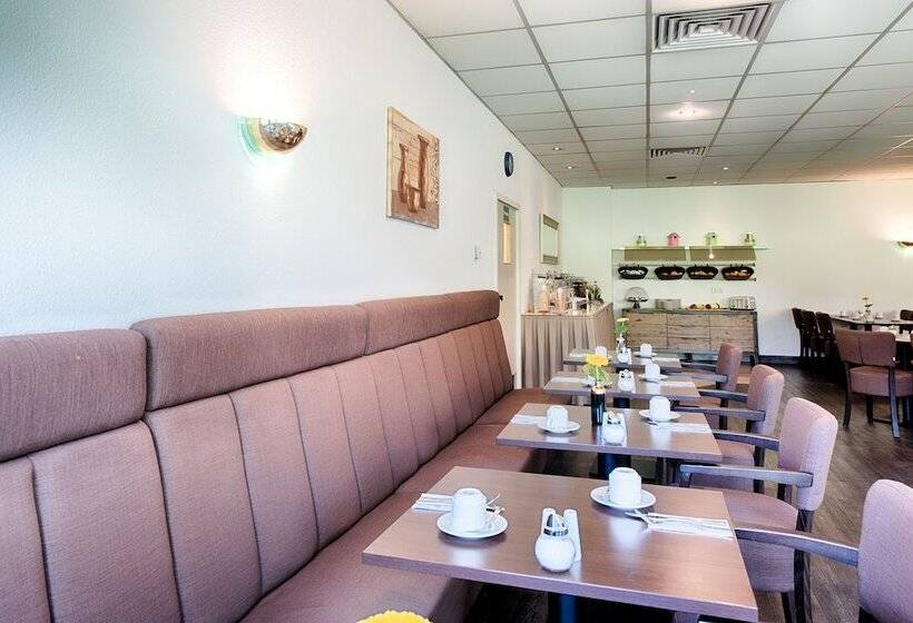 Achat Hotel Stuttgart Zuffenhausen