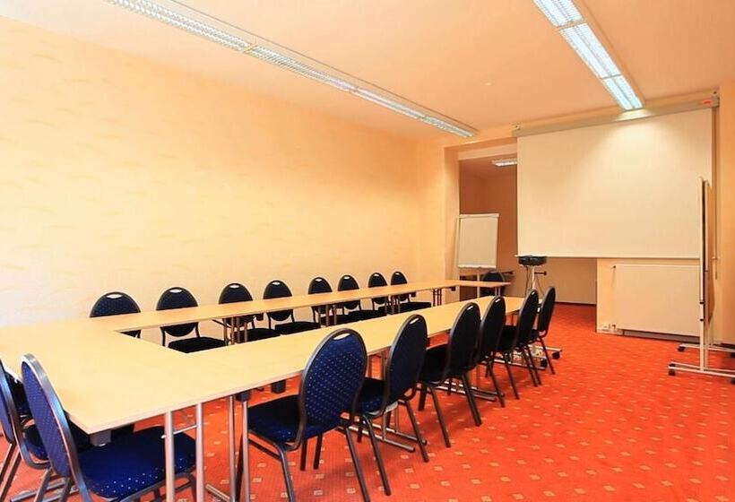 Adesso Hotel Kassel  Pay At Property On Arrival  Ihr Automatenhotel In Kassel