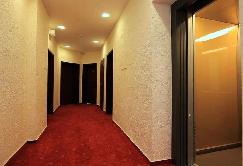 Adesso Hotel Kassel  Pay At Property On Arrival  Ihr Automatenhotel In Kassel