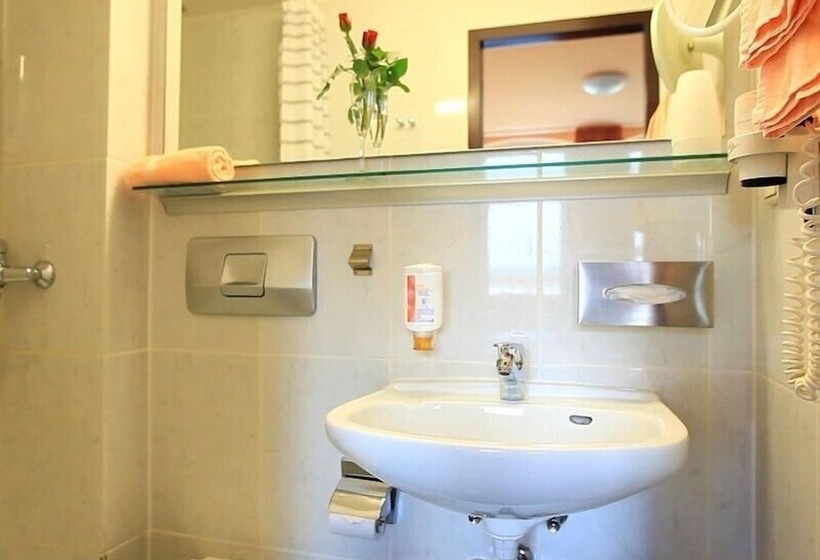 Adesso Hotel Kassel  Pay At Property On Arrival  Ihr Automatenhotel In Kassel