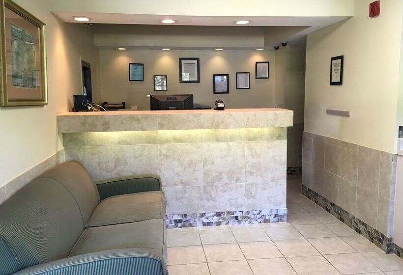 فندق Days Inn By Wyndham York Alabama