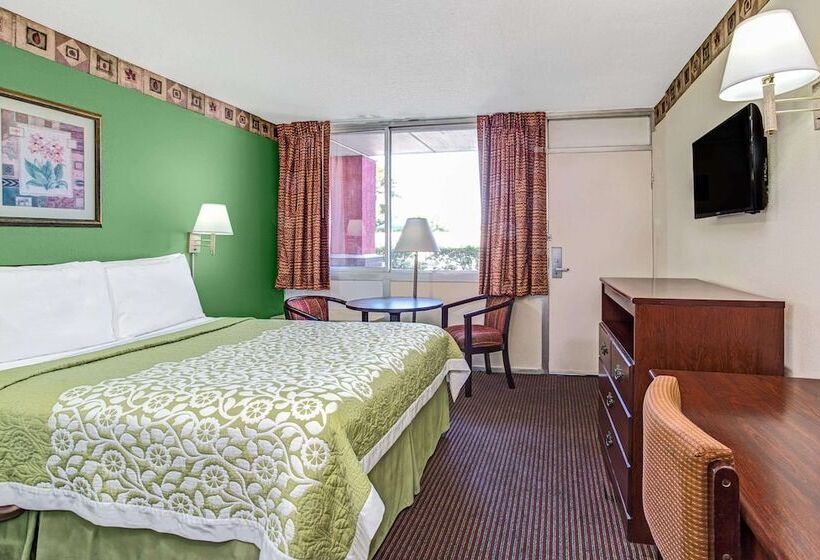 فندق Days Inn By Wyndham York Alabama