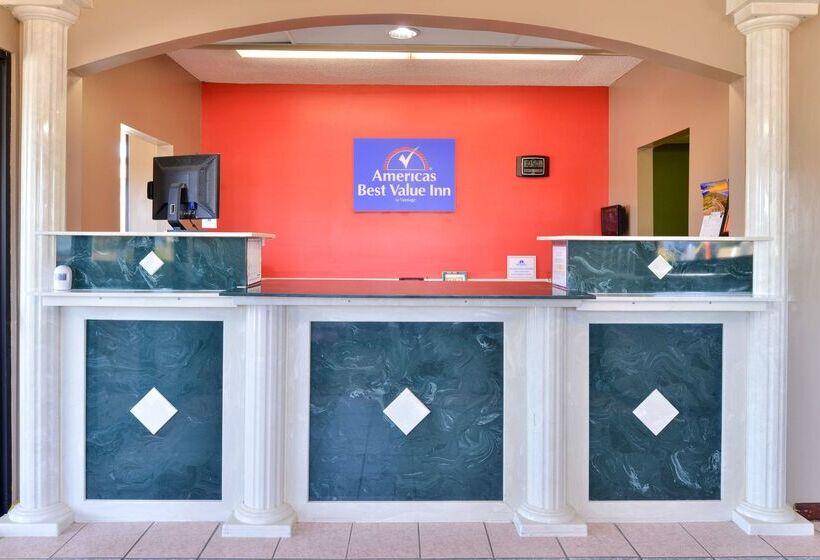 בית מלון כפרי Days Inn & Suites By Wyndham Byram