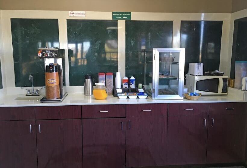 בית מלון כפרי Days Inn & Suites By Wyndham Byram