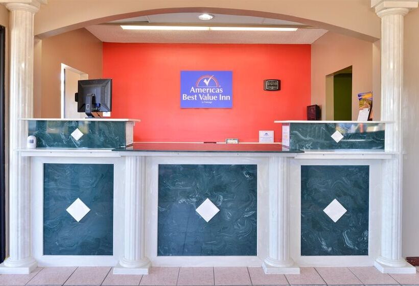 בית מלון כפרי Days Inn & Suites By Wyndham Byram