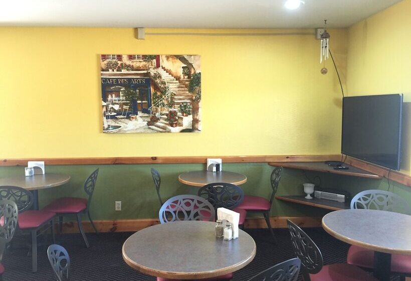 فندق Americas Best Value Inn Garden City