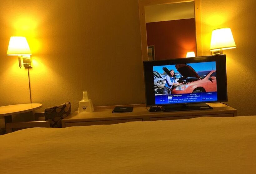 فندق Americas Best Value Inn Garden City