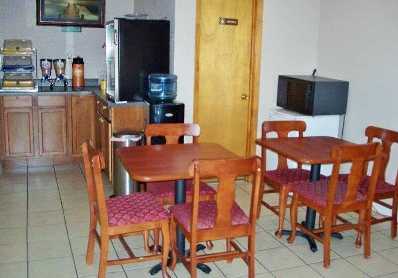 호텔 Americas Best Value Inn Indianola