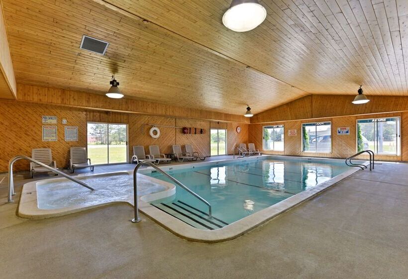 فندق Americas Best Value Inn Tahquamenon Country