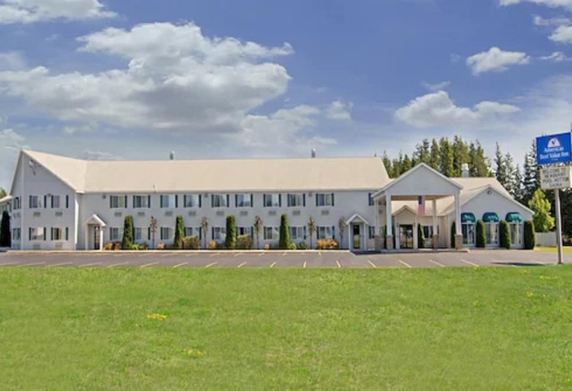 فندق Americas Best Value Inn Tahquamenon Country