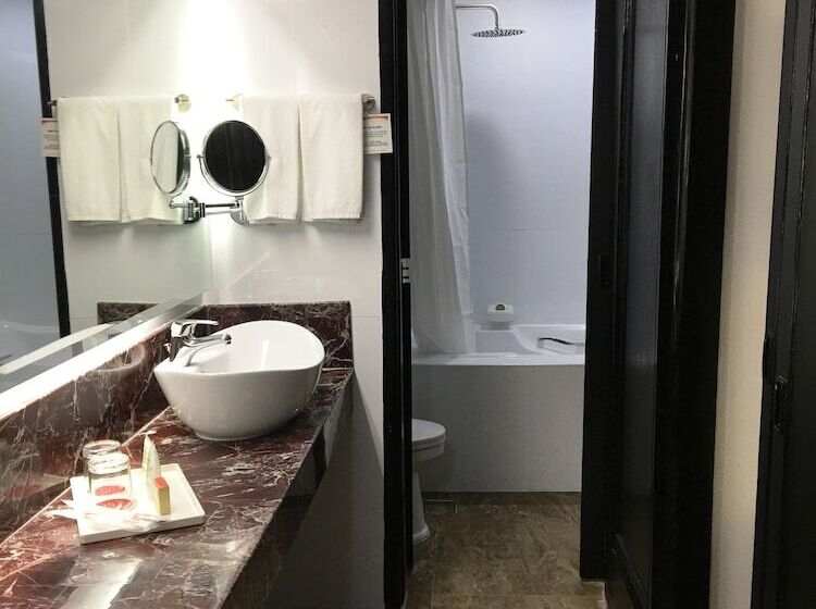 Bayview Park Hotel Manila