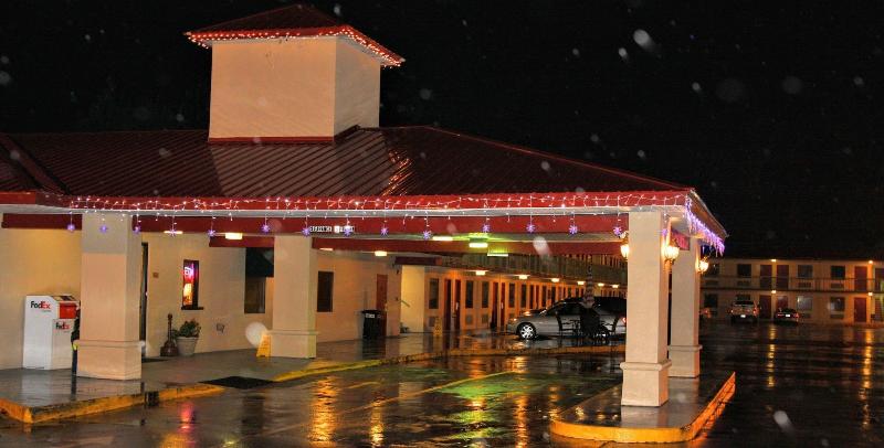 فندق Best Inn Booneville