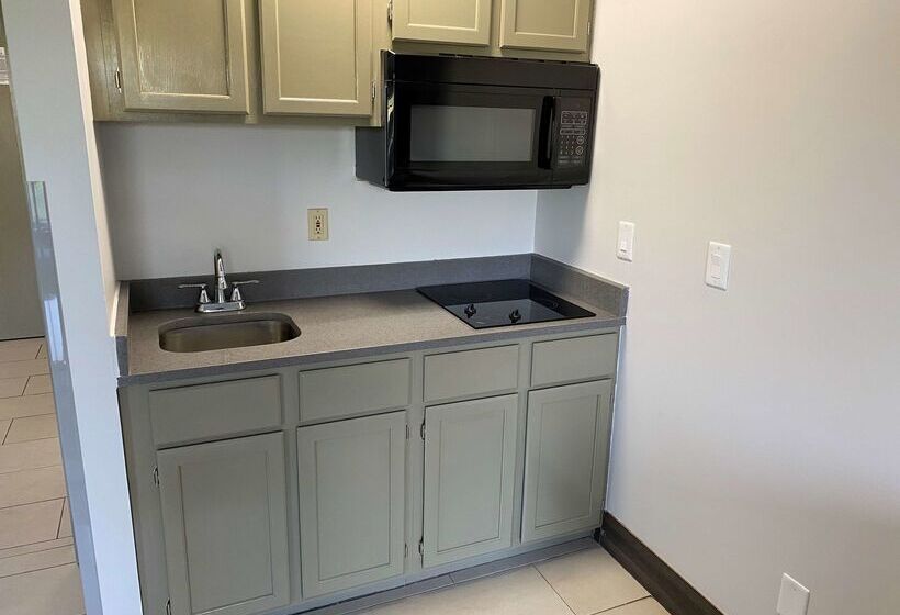 בית מלון כפרי Best Western Morton Inn