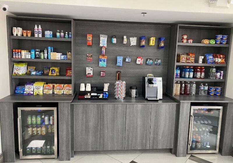 בית מלון כפרי Best Western Morton Inn