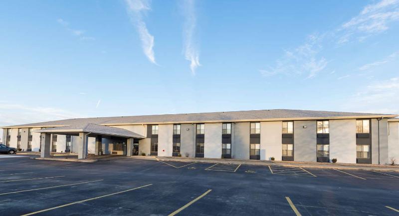 בית מלון כפרי Best Western Morton Inn