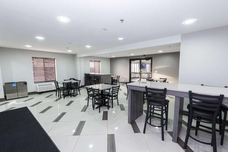 בית מלון כפרי Best Western Morton Inn