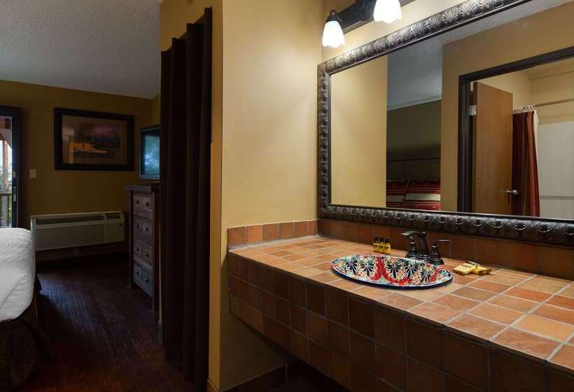 Отель Best Western Plus Inn Of Santa Fe