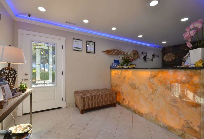 هتل Best Western The Inn & Suites Pacific Grove
