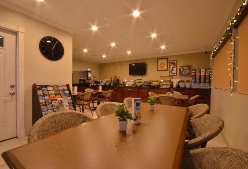 فندق Best Western The Inn & Suites Pacific Grove