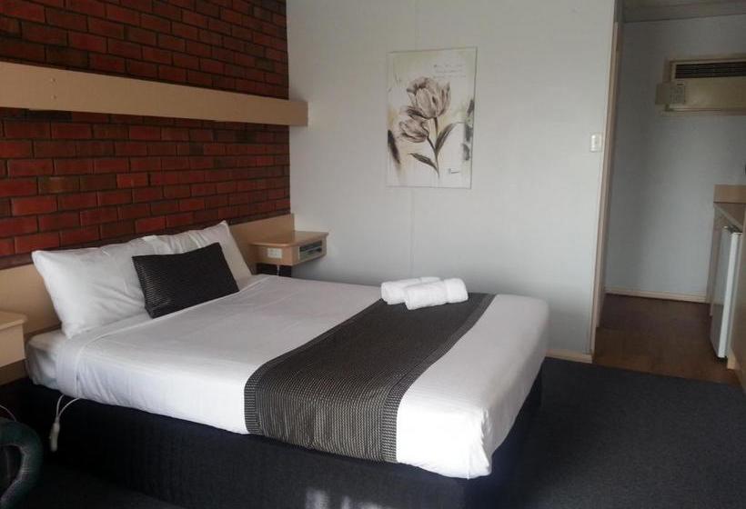 בית מלון כפרי Big Valley Lakeside Paradise Motor Inn