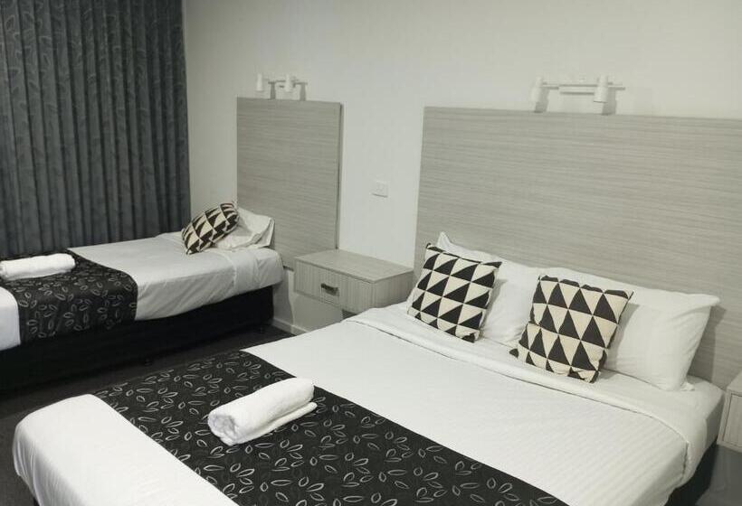 בית מלון כפרי Big Valley Lakeside Paradise Motor Inn