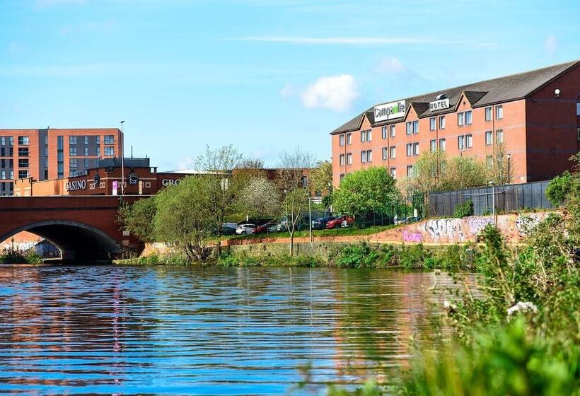 ホテル Campanile Manchester