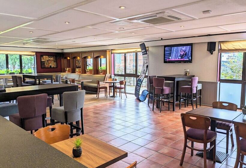 ホテル Campanile Manchester