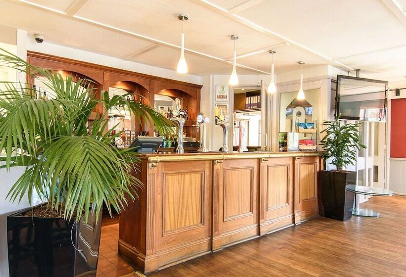 ホテル Campanile Manchester