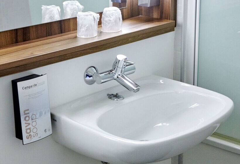 فندق Campanile Melun Sénart