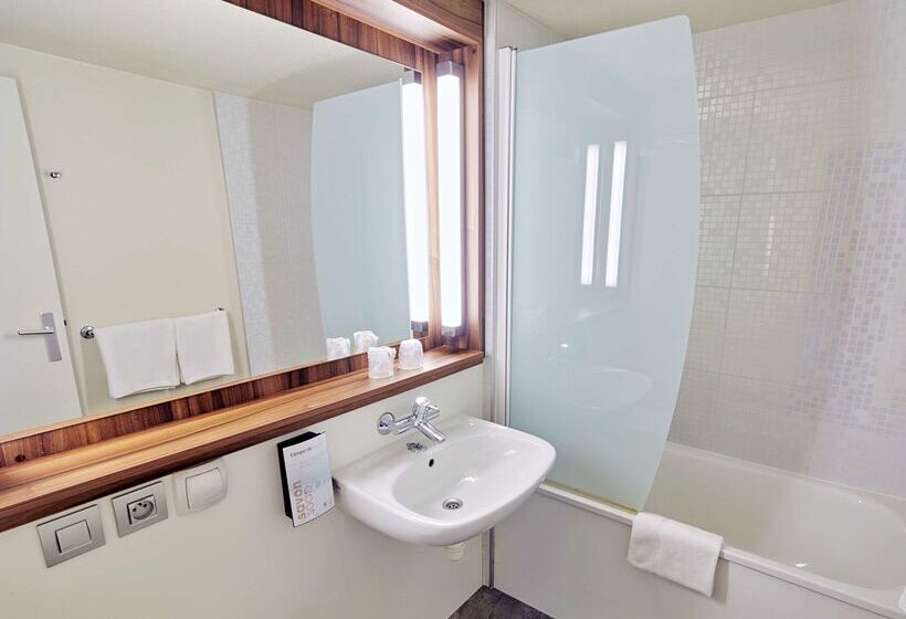 فندق Campanile Melun Sénart