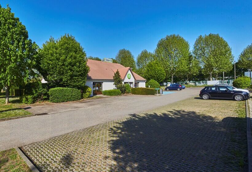 فندق Campanile Melun Sénart