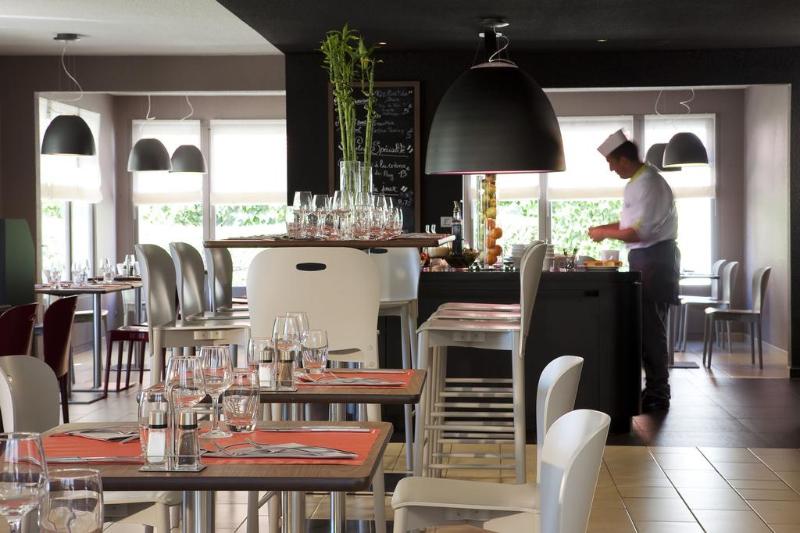 فندق Campanile Melun Sénart