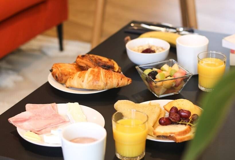 فندق Campanile Melun Sénart